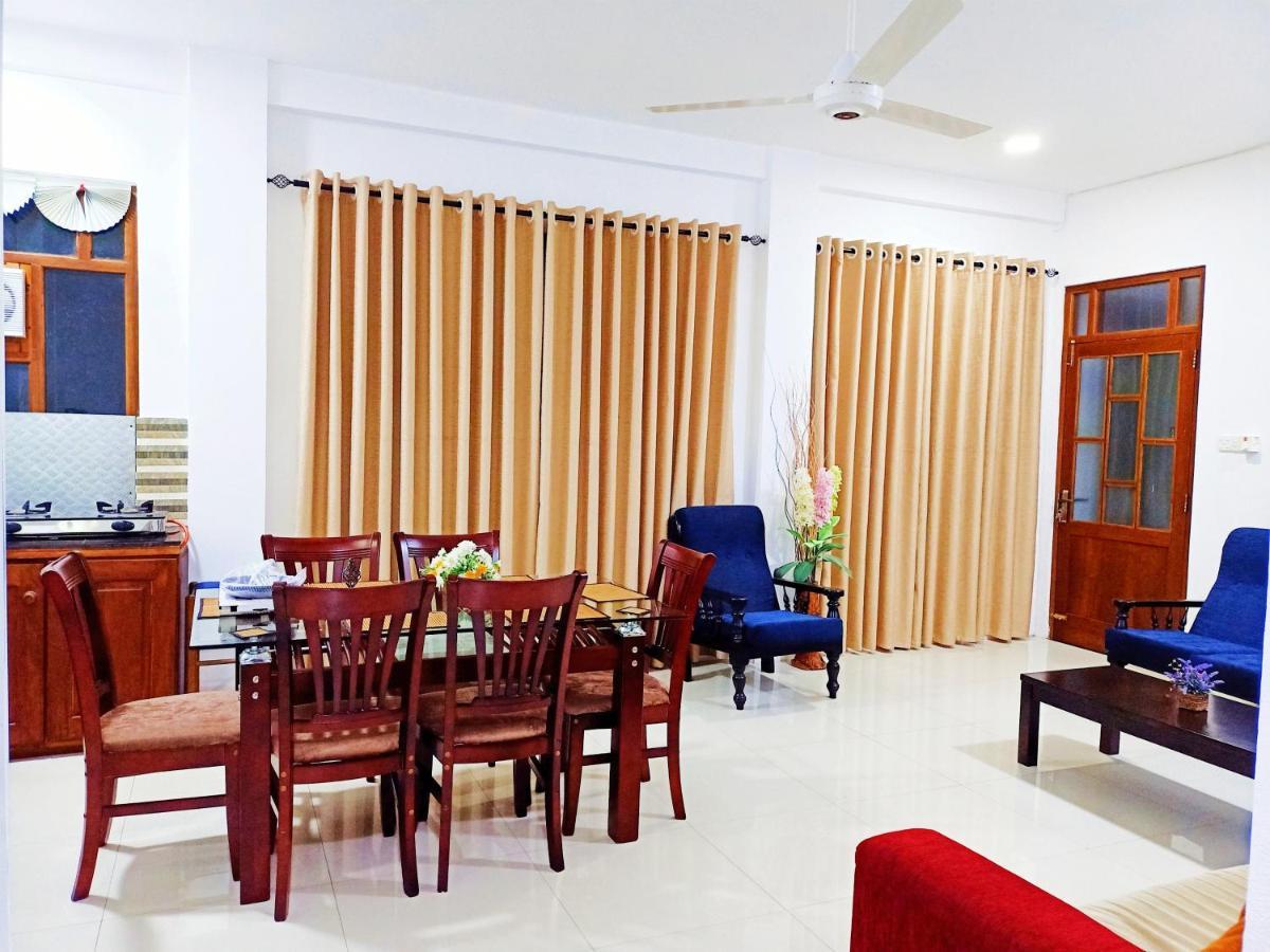 Saru Holiday Apartment - Up To 6 Guests Κάντι Εξωτερικό φωτογραφία