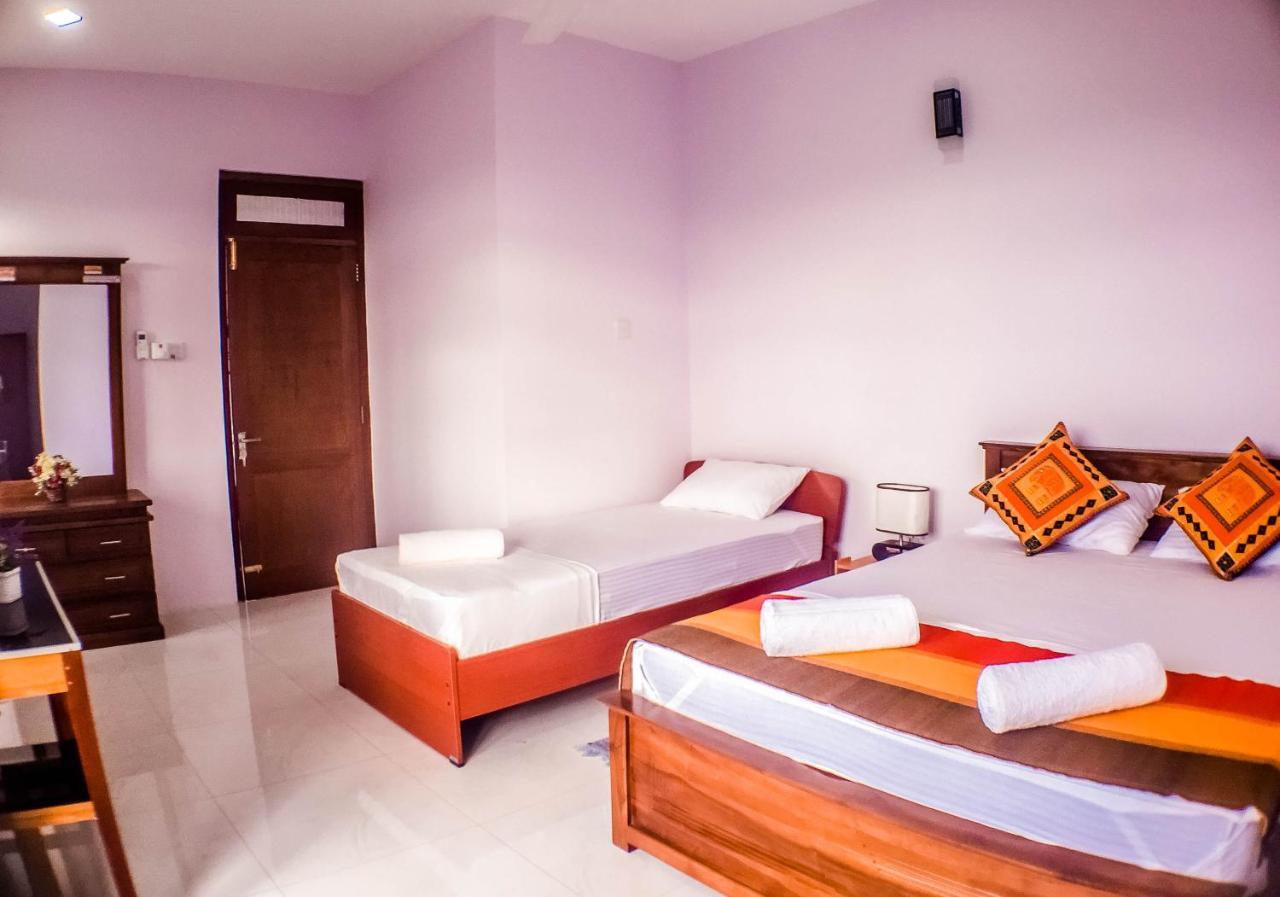 Saru Holiday Apartment - Up To 6 Guests Κάντι Εξωτερικό φωτογραφία